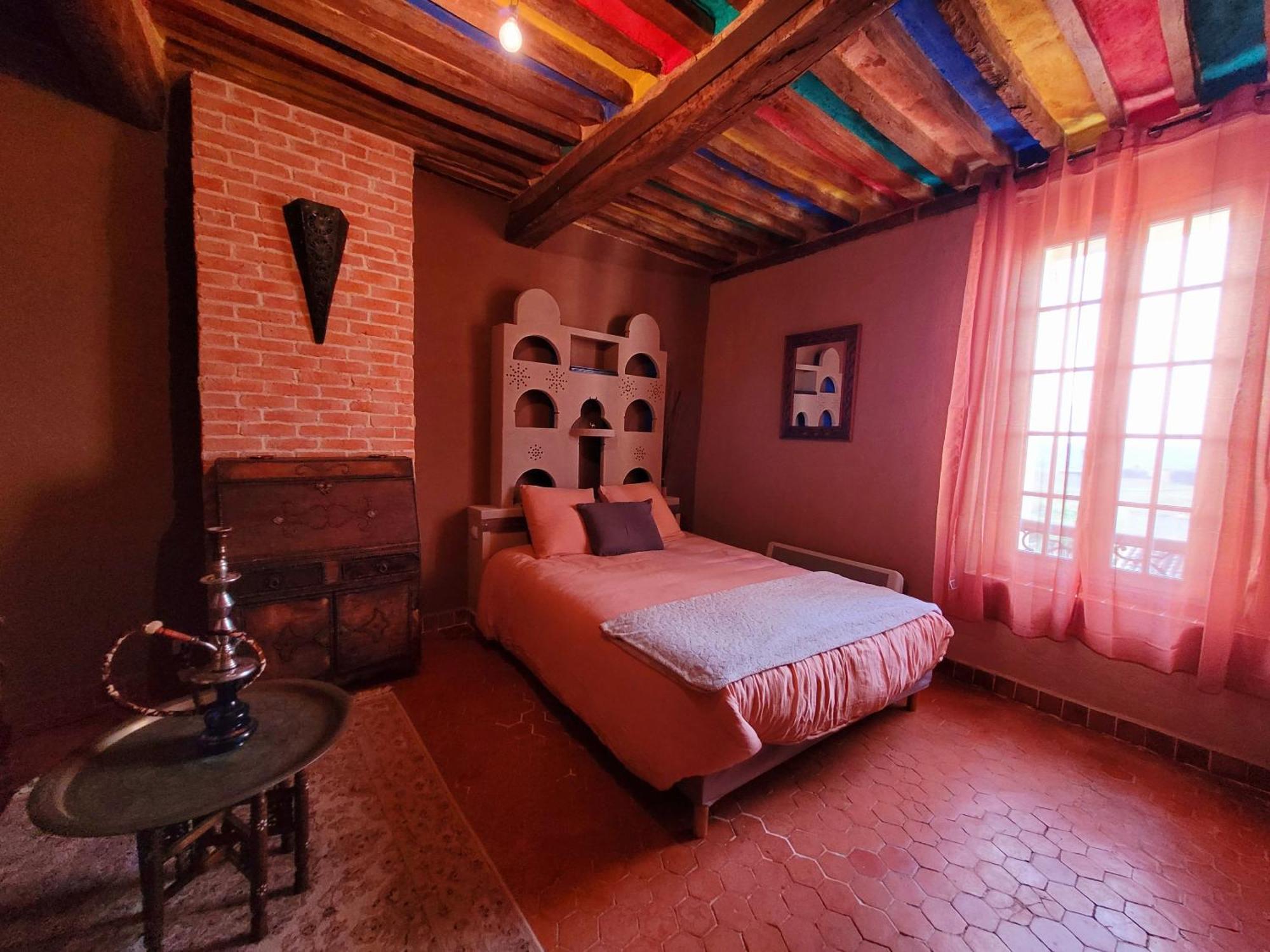 Au Puits De La Fontaine Hotel Tavernes Room photo