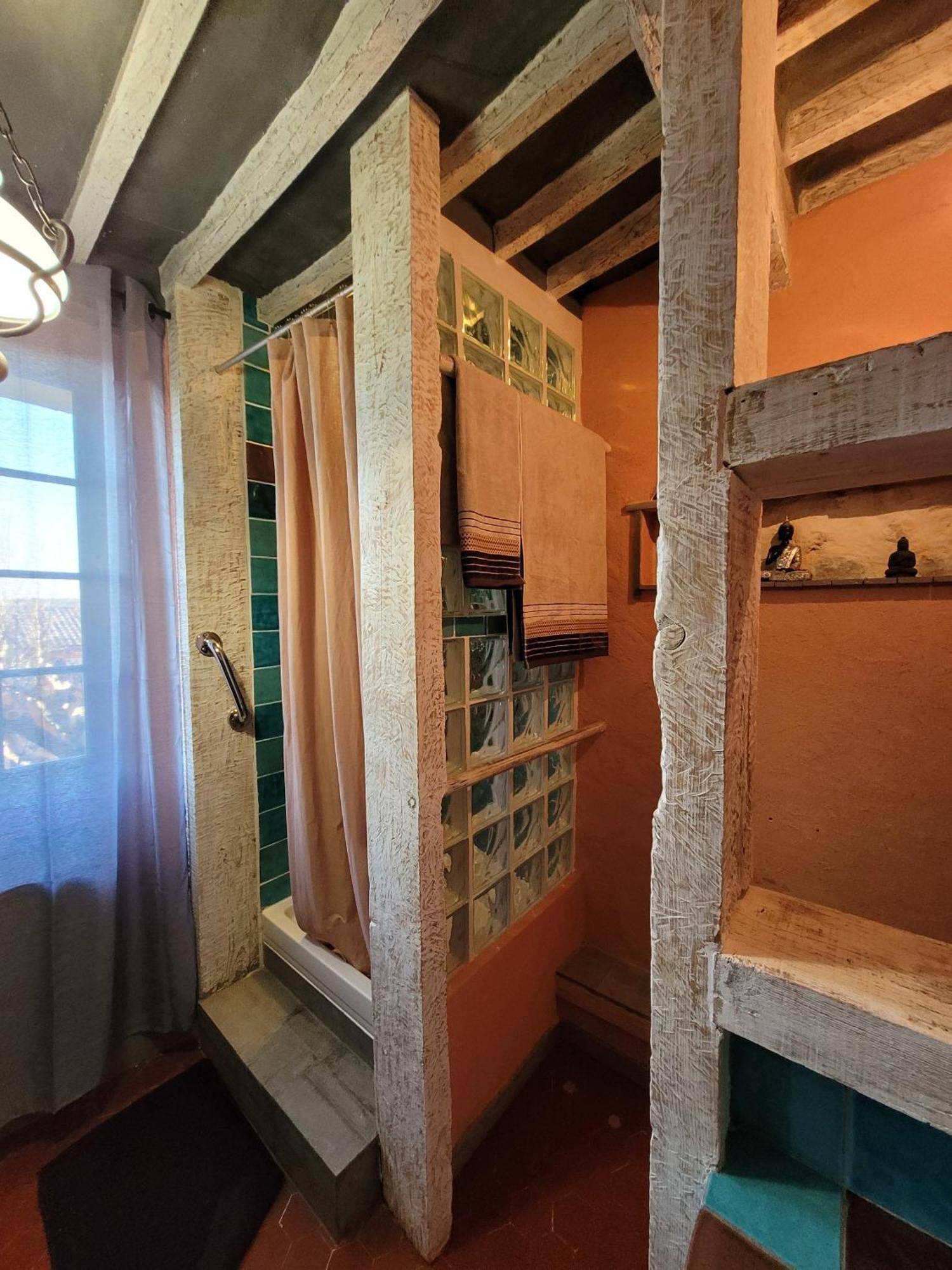 Au Puits De La Fontaine Hotel Tavernes Room photo